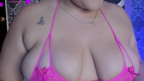 adele cruzz online show from February 2026 10:00:02 PM