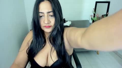 Carolina online show from December 2025 10:13:02 AM