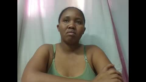 adelealy online show from November 2025 04:45:02 AM