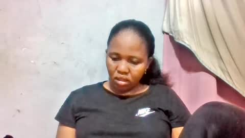 Snapshot of adelealy chatting on June 2026 02:25:01 AM adelealy online show from June 2026 02:25:01 AM