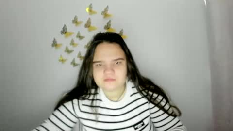 adelecruzz online show from February 2025 01:22:02 PM