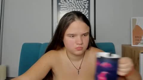 adelecruzz online show from December 2025 01:09:02 PM