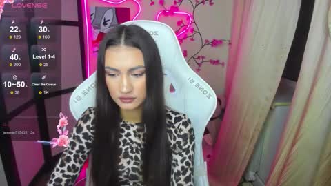 Adel online show from November 2025 01:27:02 AM