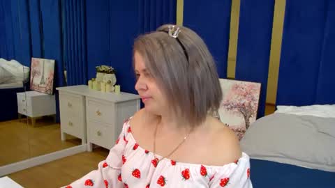 Snapshot of adeleravelle chatting on August 2026 05:10:02 AM AdeleRavelle online show from August 2026 05:10:02 AM