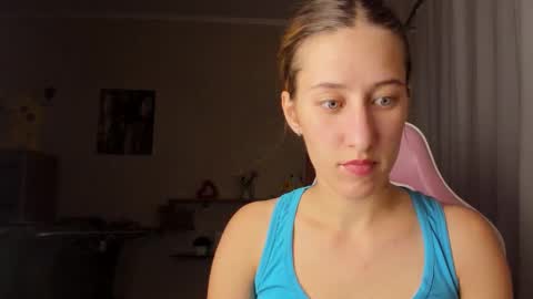 Adell online show from September 2025 09:38:02 PM