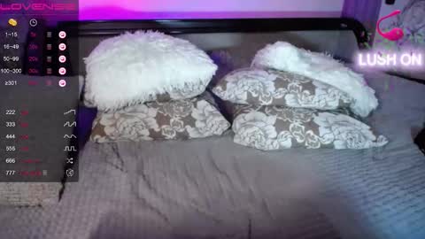 Adelyn online show from November 2025 05:07:01 AM