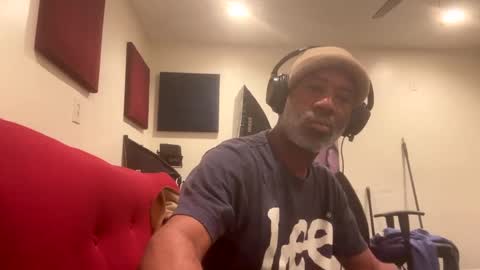 adick_ting online show from January 2025 12:09:01 PM