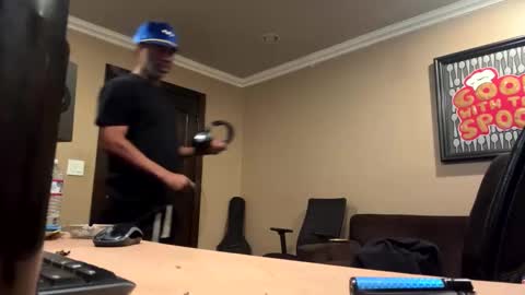 adick_ting online show from October 2025 05:47:01 PM