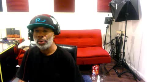 adick_ting online show from November 2025 10:41:02 AM