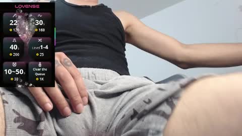 Snapshot of adictedsexxxx chatting on April 2026 06:21:01 AM Philipe online show from April 2026 06:21:01 AM