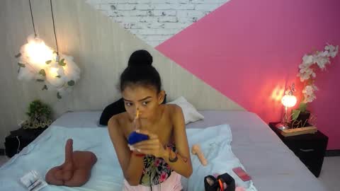 adisson_petite1 online show from November 2025 06:55:02 PM