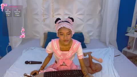 adisson_petite1 online show from February 2026 05:28:01 PM