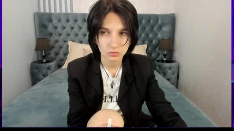 Snapshot of adonbev chatting on May 2026 07:03:01 AM adonbev online show from May 2026 07:03:01 AM
