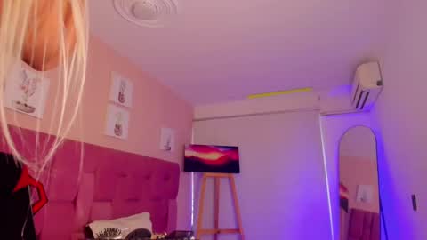 Snapshot of adonis_hot_xx chatting on September 2025 09:31:01 PM adonis_hot_xx online show from September 2025 09:31:01 PM