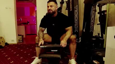 Adonis online show from October 2025 04:49:01 PM