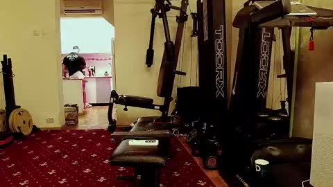 Adonis online show from October 2025 09:04:02 PM