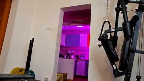 Adonis online show from April 2026 07:58:02 PM