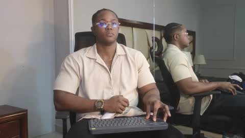 Snapshot of adonisknigh chatting on December 2024 09:11:01 PM Adonis Knight online show from December 2024 09:11:01 PM