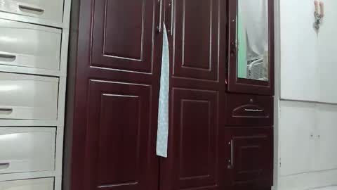 annelovesu online show from April 2026 01:10:02 PM