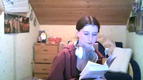 Snapshot of adorable_sparkle chatting on February 2025 04:22:01 PM adorable_sparkle online show from February 2025 04:22:01 PM