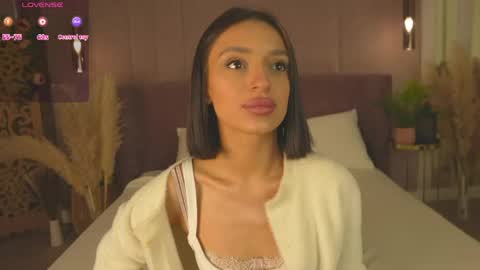 adoracortes online show from April 2026 05:07:01 AM