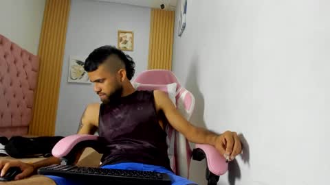Snapshot of adri_sexboy229 chatting on September 2025 02:04:02 AM adri_sexboy229 online show from September 2025 02:04:02 AM