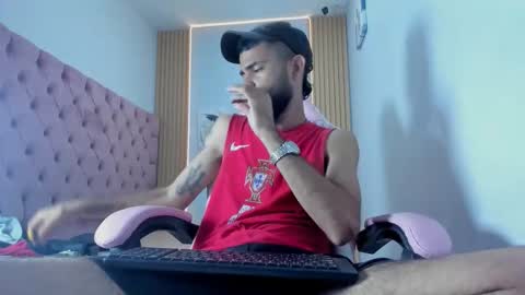 Snapshot of adri_sexboy229 chatting on October 2025 06:52:01 AM adri_sexboy229 online show from October 2025 06:52:01 AM