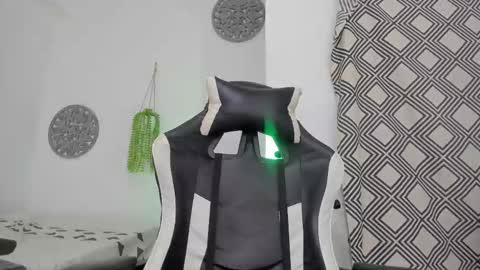Snapshot of adri_sexboy229 chatting on October 2025 05:41:01 AM adri_sexboy229 online show from October 2025 05:41:01 AM