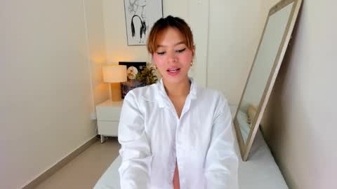 Snapshot of adria_ross chatting on October 2025 01:06:02 PM Adriana online show from October 2025 01:06:02 PM