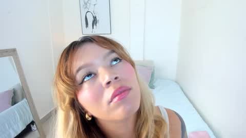 Snapshot of adria_ross chatting on October 2025 12:13:02 PM Adriana online show from October 2025 12:13:02 PM