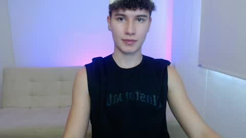 Snapshot of adrian_morelli chatting on May 2026 08:14:01 PM adrian morelli online show from May 2026 08:14:01 PM