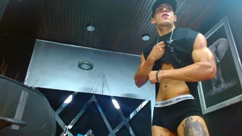   online show from December 2024 02:53:01 PM