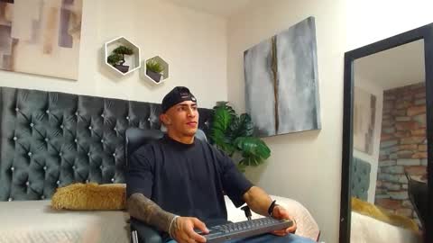   online show from October 2025 05:43:01 PM