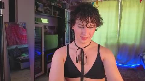 Adri online show from March 2026 07:03:02 AM