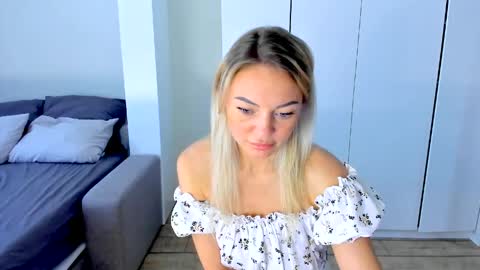 Adriana online show from May 2026 11:59:01 AM