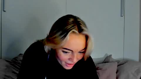 Adriana online show from May 2026 04:37:02 PM