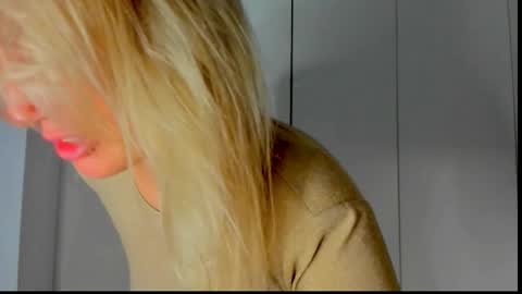 Adriana online show from June 2026 02:27:01 AM