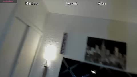 Adrian online show from November 2025 12:04:01 PM