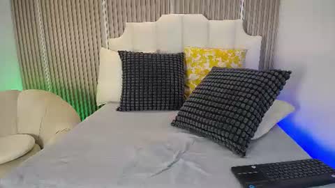 adrianstark_ online show from July 2026 01:17:01 PM