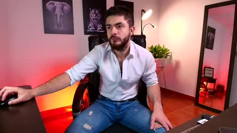 Adrian Williams online show from February 2025 11:48:02 PM