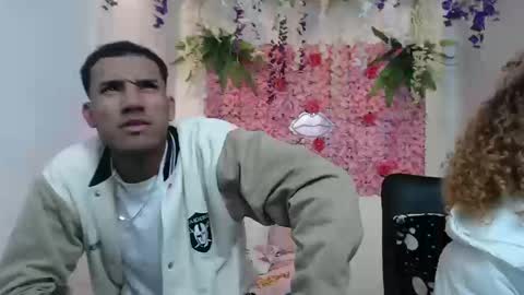 Snapshot of adriel_and_risitos_ chatting on September 2025 03:43:01 AM adriel_and_risitos_ online show from September 2025 03:43:01 AM