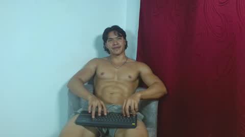 adriel_escalante online show from October 2025 02:10:01 AM
