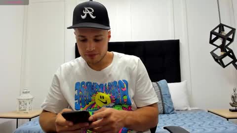 Snapshot of adrien_roche888 chatting on January 2025 11:39:01 PM Adrein Roche online show from January 2025 11:39:01 PM