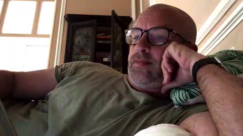 adrienfromparis online show from May 2026 07:48:02 AM