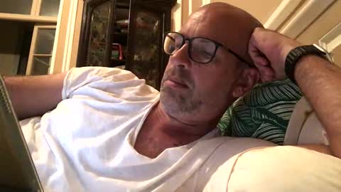 adrienfromparis online show from May 2026 08:27:01 PM
