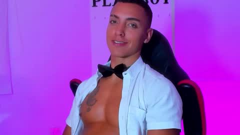 Adrian Lopez online show from December 2024 10:13:01 PM