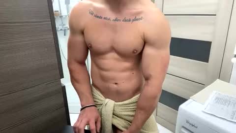 Mrrfitt online show from May 2026 12:43:02 PM