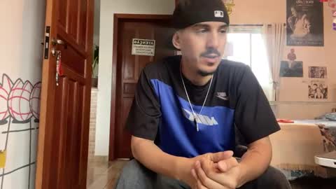 Luci online show from September 2025 08:22:02 PM