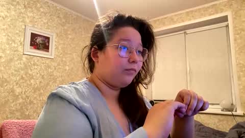 aemilialust online show from March 2026 07:51:02 PM