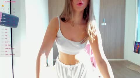 Naomi My instagram account - teasing naomi online show from October 2025 03:29:02 AM